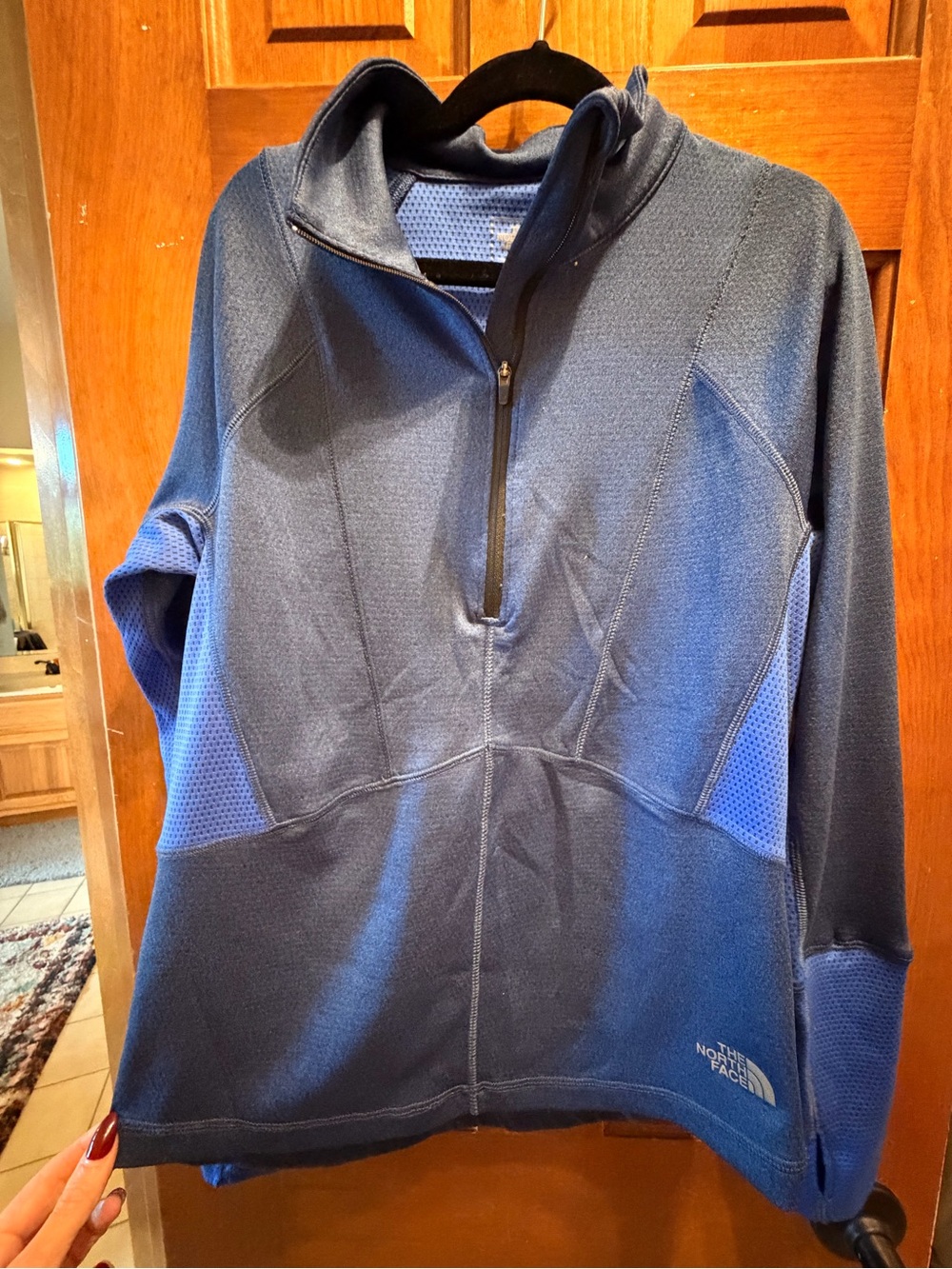The North Face Women's Blue Long-Sleeve Half-Zip Performance Top